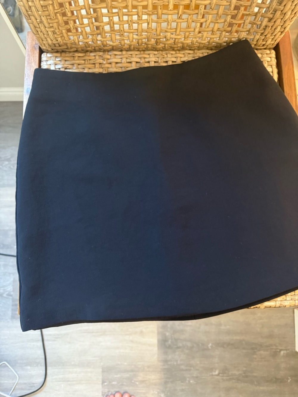 Aritzia Classic Mini Skirt - Crepette - Picture 3 of 4
